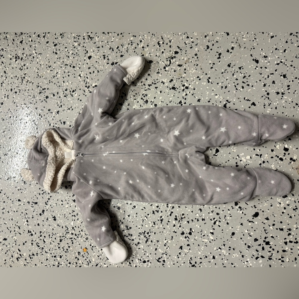 Old Navy Gray Star Print Kids Footie